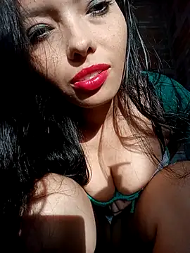 Snapshot of Melanymartinez105 chatting on September 2025 10:15:02 PM Melanymartinez105 online show from September 2025 10:15:02 PM