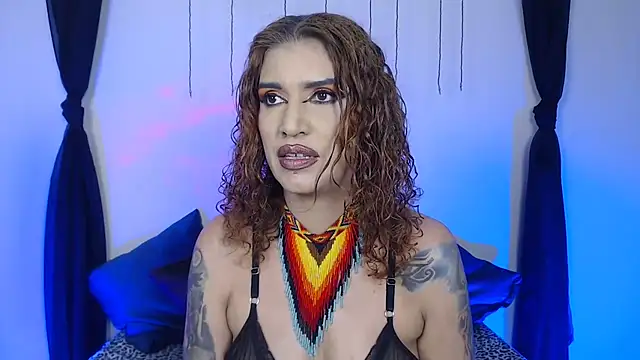 Agatha Tenebris online show from April 2026 08:35:01 PM