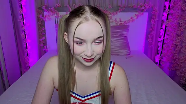 LilyStarlight online show from July 2026 03:28:01 AM