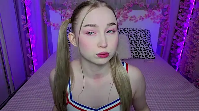 LilyStarlight online show from April 2026 04:15:01 AM