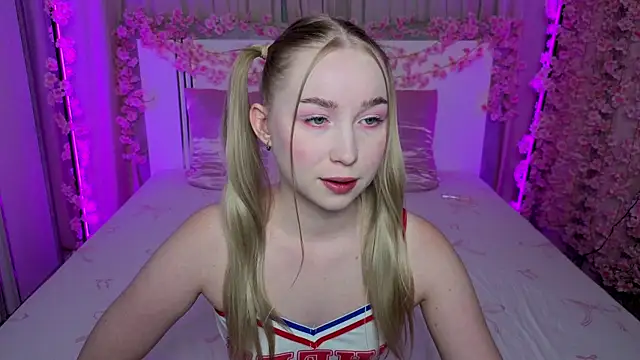 LilyStarlight online show from June 2026 03:45:02 AM
