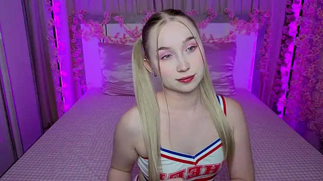 LilyStarlight online show from July 2026 04:30:01 AM
