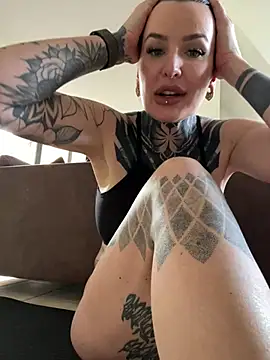 InkedBiitch online show from February 2025 10:18:02 AM