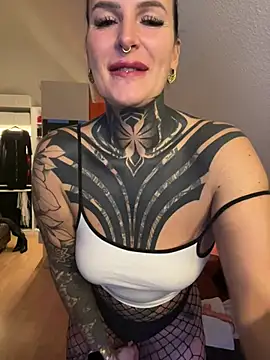 InkedBiitch online show from January 2026 04:14:02 PM