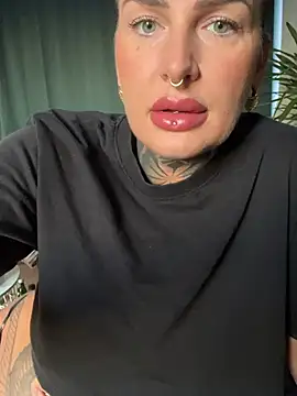 InkedBiitch online show from May 2026 04:38:01 AM