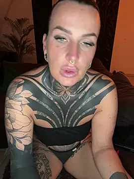 InkedBiitch online show from May 2026 04:05:01 AM