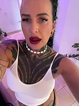 InkedBiitch online show from September 2025 03:14:01 PM