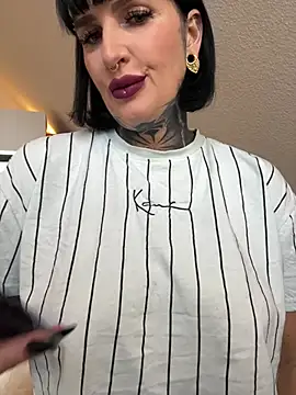 InkedBiitch online show from January 2026 09:04:02 AM