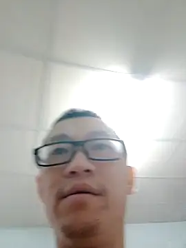 Snapshot of Exposedsian chatting on January 2025 08:10:01 PM Exposedsian online show from January 2025 08:10:01 PM