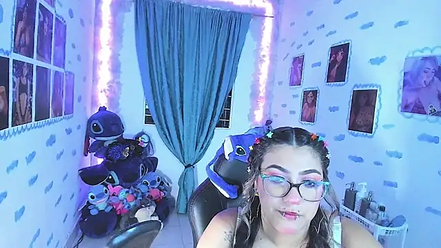 OnlyBluex online show from September 2025 03:27:01 AM