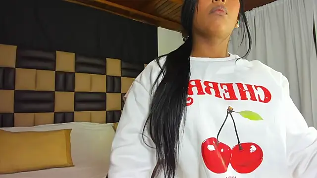 BarbieKano online show from November 2025 01:06:01 AM