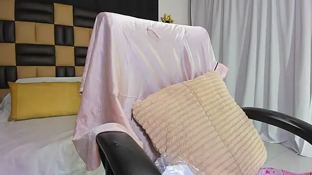 BarbieKano online show from November 2025 11:05:02 PM