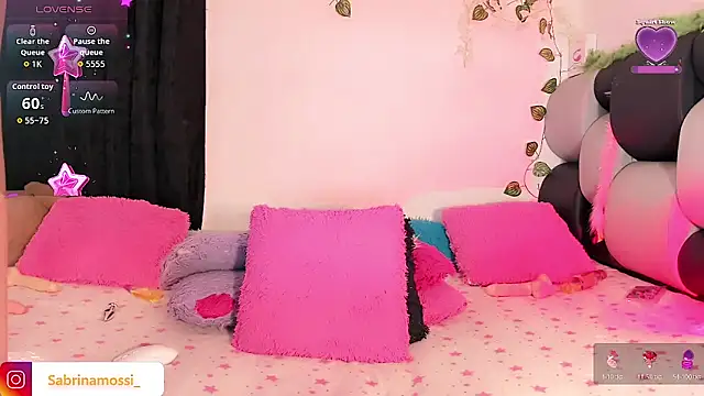 sabrinamossii online show from May 2026 06:08:02 PM