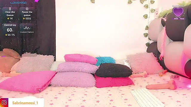 sabrinamossii online show from June 2026 08:17:02 PM