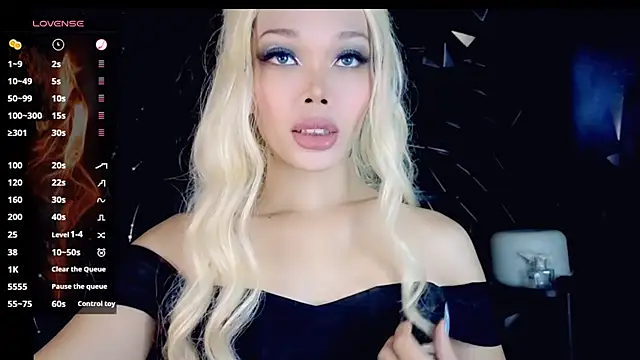 Snapshot of sugar_bbyxx chatting on November 2025 07:07:01 PM sugar bbyxx online show from November 2025 07:07:01 PM