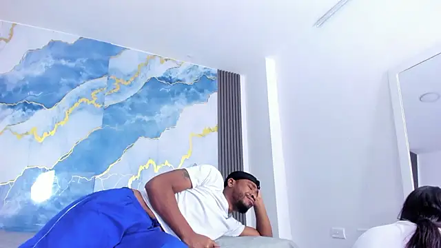 Kylieandjhonny online show from February 2026 08:22:02 PM