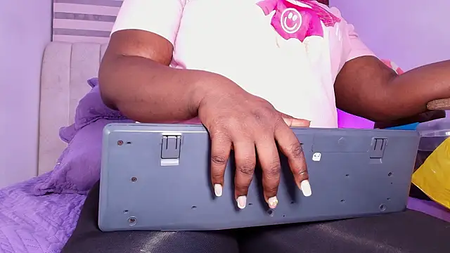  ebony-queen  online show from March 2026 03:07:01 AM