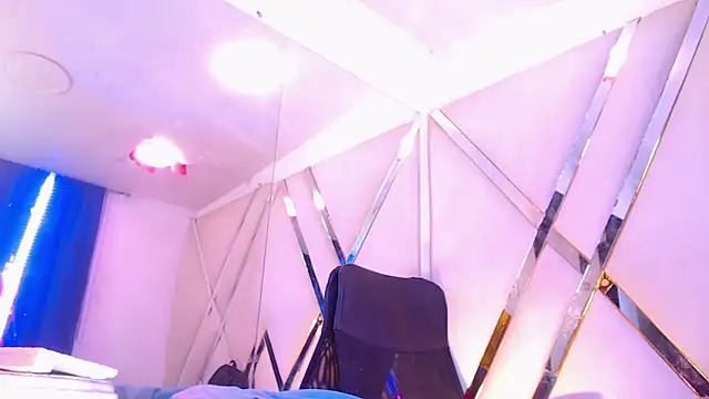 StefyFerrer online show from November 2025 07:57:01 AM