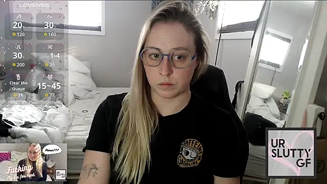 Snapshot of ursluttygf chatting on December 2024 08:40:02 PM ursluttygf online show from December 2024 08:40:02 PM