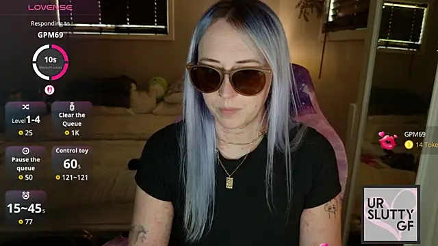 Snapshot of ursluttygf chatting on May 2026 06:28:01 PM ursluttygf online show from May 2026 06:28:01 PM