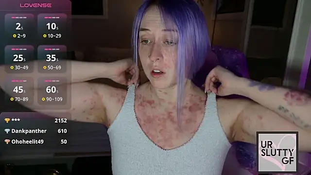 Snapshot of ursluttygf chatting on April 2026 02:18:02 AM ursluttygf online show from April 2026 02:18:02 AM