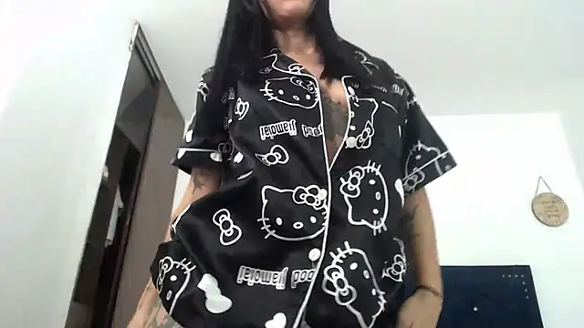 Snapshot of QueenSquirt_ chatting on February 2026 08:19:01 PM QueenSquirt online show from February 2026 08:19:01 PM