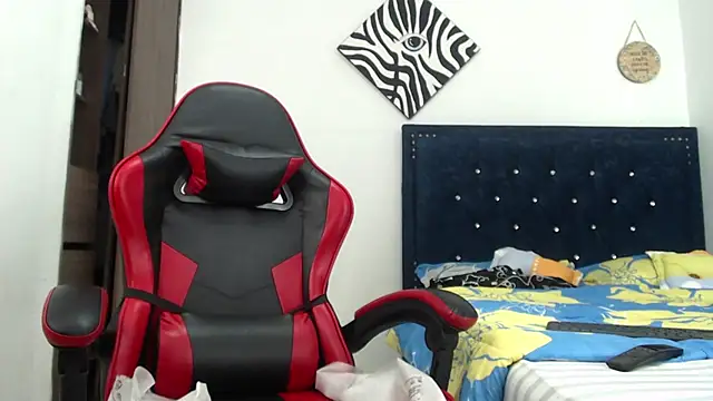 Snapshot of QueenSquirt_ chatting on February 2026 07:46:01 PM QueenSquirt online show from February 2026 07:46:01 PM