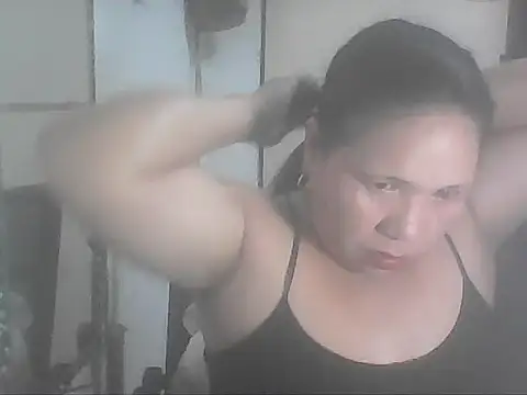 Snapshot of hotwet_mama4uxx chatting on September 2025 02:13:02 PM hotwet mama4uxx online show from September 2025 02:13:02 PM