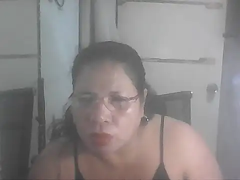 Snapshot of hotwet_mama4uxx chatting on October 2025 02:07:02 PM hotwet mama4uxx online show from October 2025 02:07:02 PM