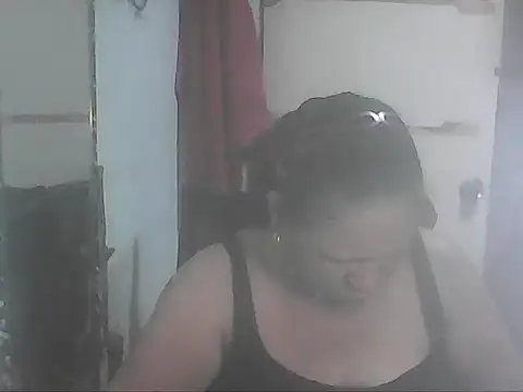 Snapshot of hotwet_mama4uxx chatting on October 2025 01:46:02 PM hotwet mama4uxx online show from October 2025 01:46:02 PM