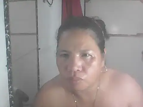 Snapshot of hotwet_mama4uxx chatting on March 2025 01:08:01 PM hotwet mama4uxx online show from March 2025 01:08:01 PM