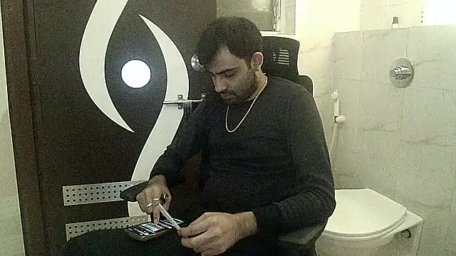 Snapshot of king_kong_india1 chatting on January 2026 05:27:02 PM king kong india1 online show from January 2026 05:27:02 PM