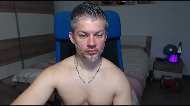 Snapshot of RobbyShawz chatting on March 2025 10:06:02 AM RobbyShawz online show from March 2025 10:06:02 AM