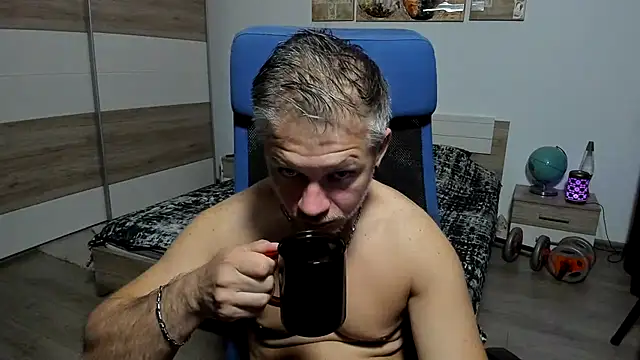 Snapshot of RobbyShawz chatting on July 2026 04:06:02 AM RobbyShawz online show from July 2026 04:06:02 AM