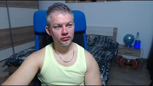 RobbyShawz online show from October 2025 05:39:02 AM