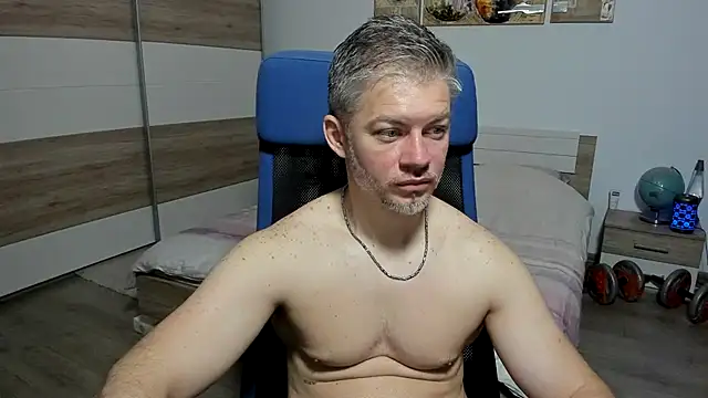 RobbyShawz online show from May 2026 03:37:01 AM