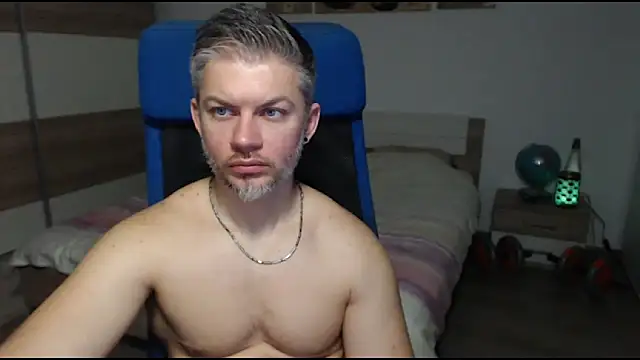 Snapshot of RobbyShawz chatting on February 2025 10:55:01 AM RobbyShawz online show from February 2025 10:55:01 AM