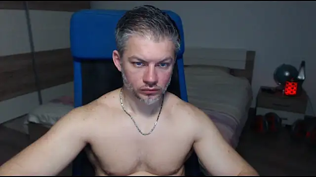Snapshot of RobbyShawz chatting on March 2025 08:18:02 AM RobbyShawz online show from March 2025 08:18:02 AM