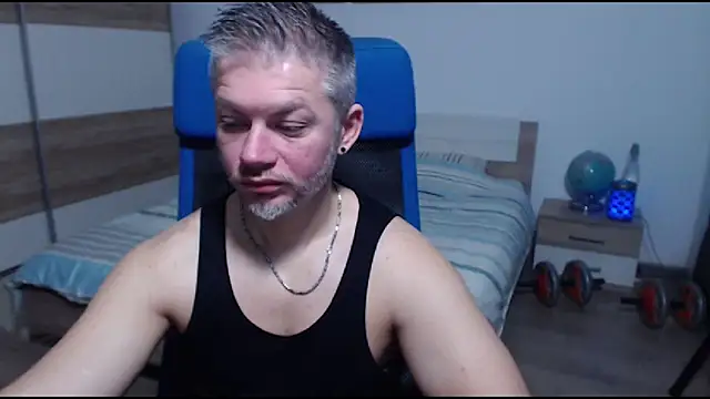 RobbyShawz online show from December 2025 05:29:02 AM