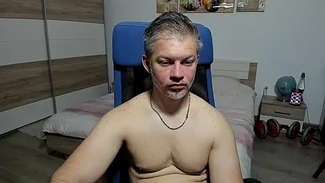 RobbyShawz online show from June 2026 04:45:02 AM