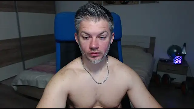 Snapshot of RobbyShawz chatting on March 2025 06:05:02 AM RobbyShawz online show from March 2025 06:05:02 AM