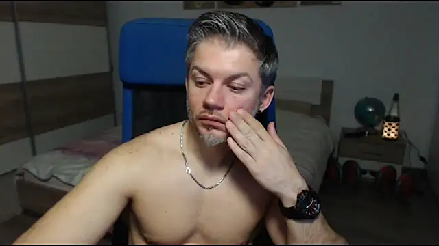 Snapshot of RobbyShawz chatting on February 2025 10:28:02 AM RobbyShawz online show from February 2025 10:28:02 AM