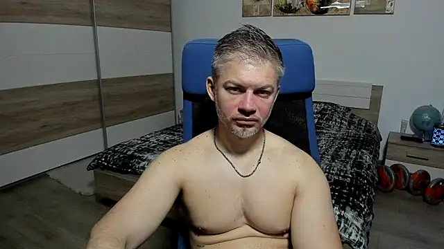 RobbyShawz online show from May 2026 04:32:02 AM