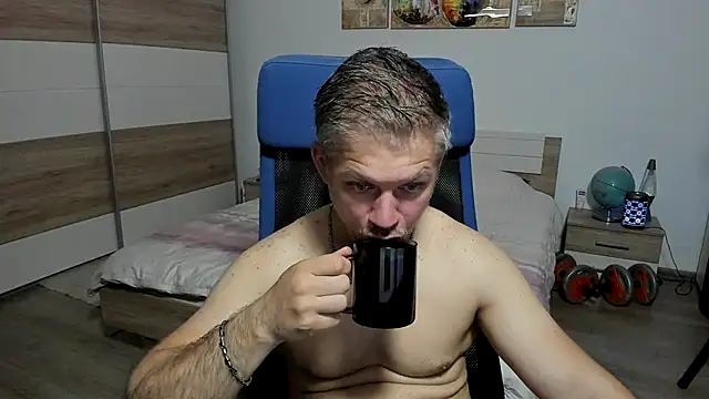Snapshot of RobbyShawz chatting on June 2026 03:55:01 AM RobbyShawz online show from June 2026 03:55:01 AM