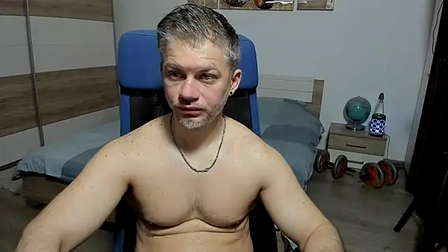 RobbyShawz online show from April 2026 04:47:02 AM