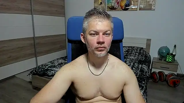 Snapshot of RobbyShawz chatting on June 2026 04:53:02 AM RobbyShawz online show from June 2026 04:53:02 AM