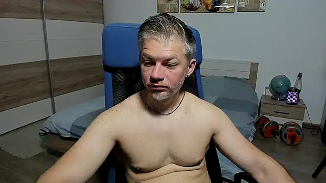 Snapshot of RobbyShawz chatting on June 2026 05:12:01 AM RobbyShawz online show from June 2026 05:12:01 AM