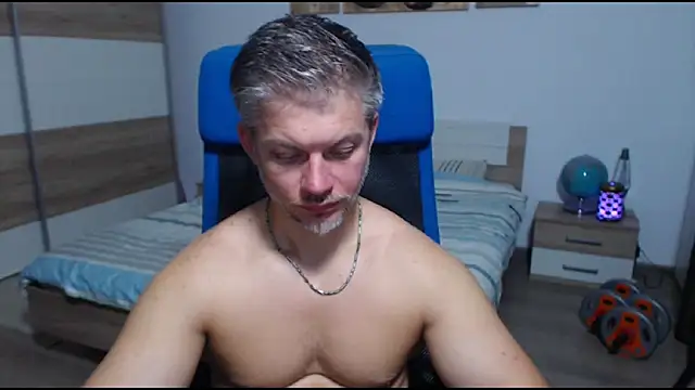 Snapshot of RobbyShawz chatting on September 2025 08:48:01 AM RobbyShawz online show from September 2025 08:48:01 AM