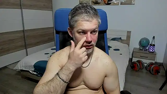 RobbyShawz online show from April 2026 05:01:02 AM