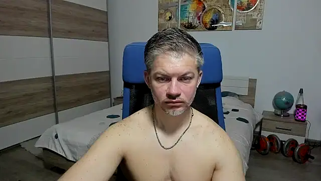RobbyShawz online show from April 2026 04:52:02 AM